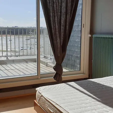Appartement Duplex Avec Terrasse, Vue Mer, Plages A 100M, Tregastel - Fr-1-368-224